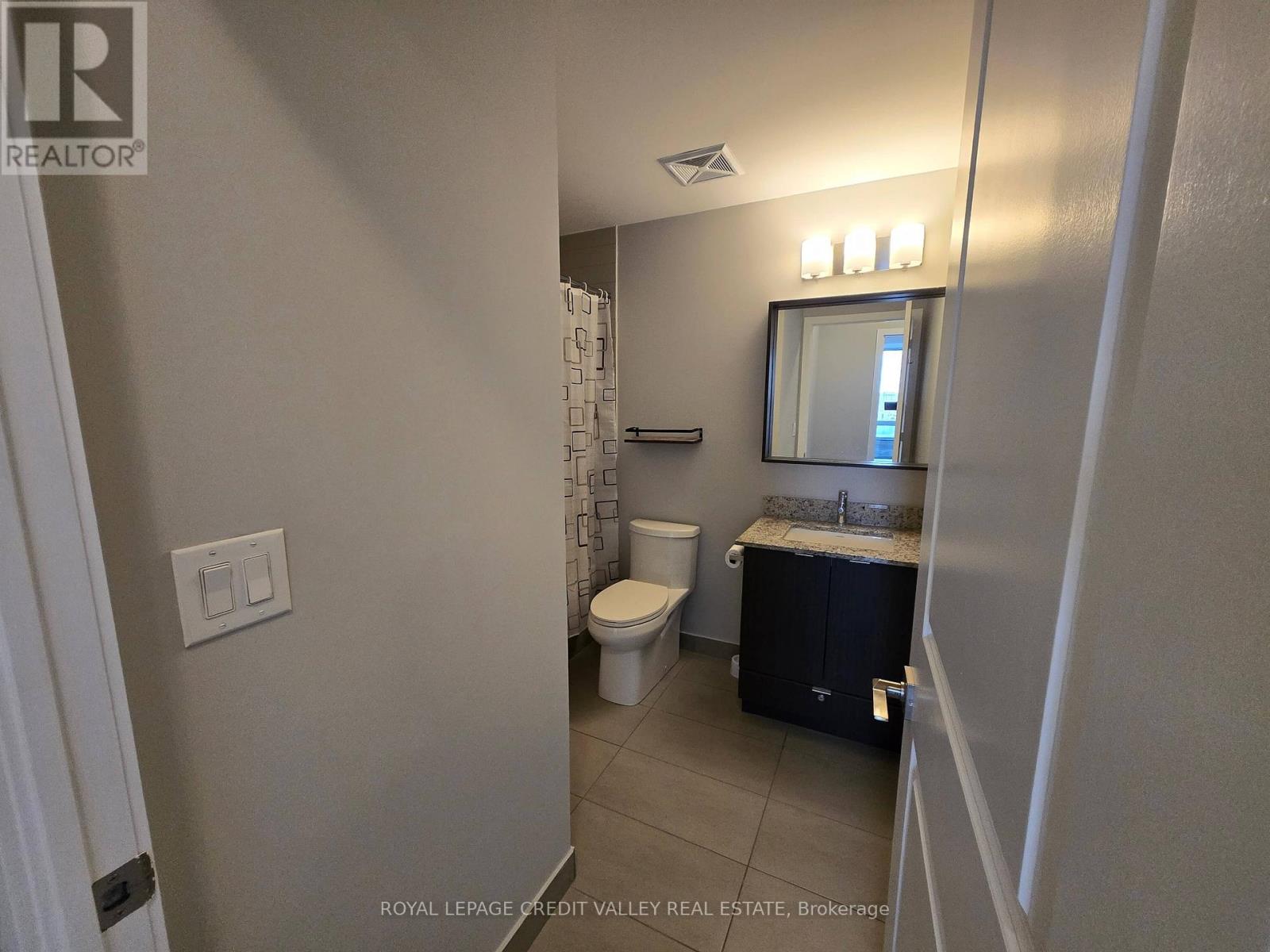 1211 - 4633 Glen Erin Drive, Mississauga, Ontario  L5M 0Y6 - Photo 9 - W12541044