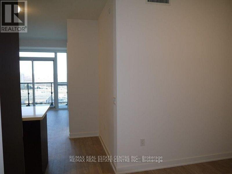 1601 - 4699 Glen Erin Drive, Mississauga, Ontario  L5M 2E5 - Photo 10 - W12541052
