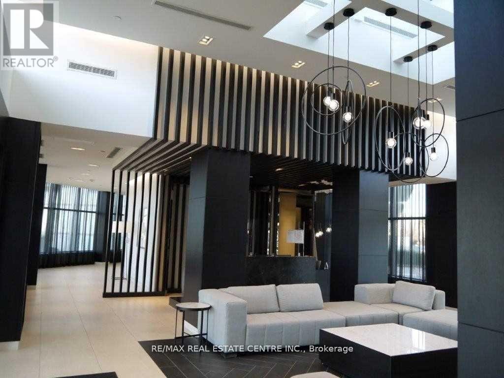 1601 - 4699 Glen Erin Drive, Mississauga, Ontario  L5M 2E5 - Photo 4 - W12541052