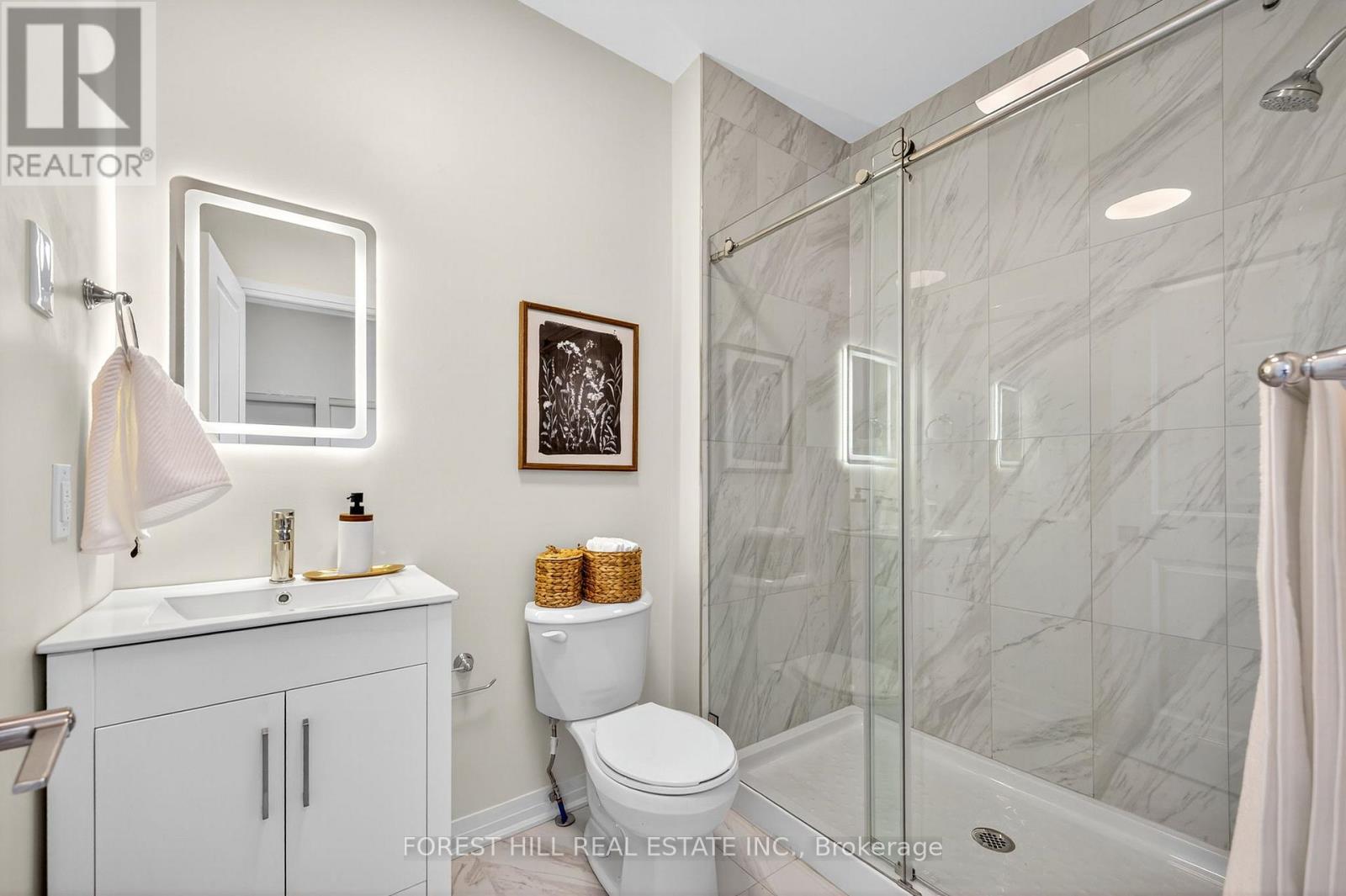 R - 8 Boylen Street, Toronto, Ontario  M9N 2W3 - Photo 15 - W12541058