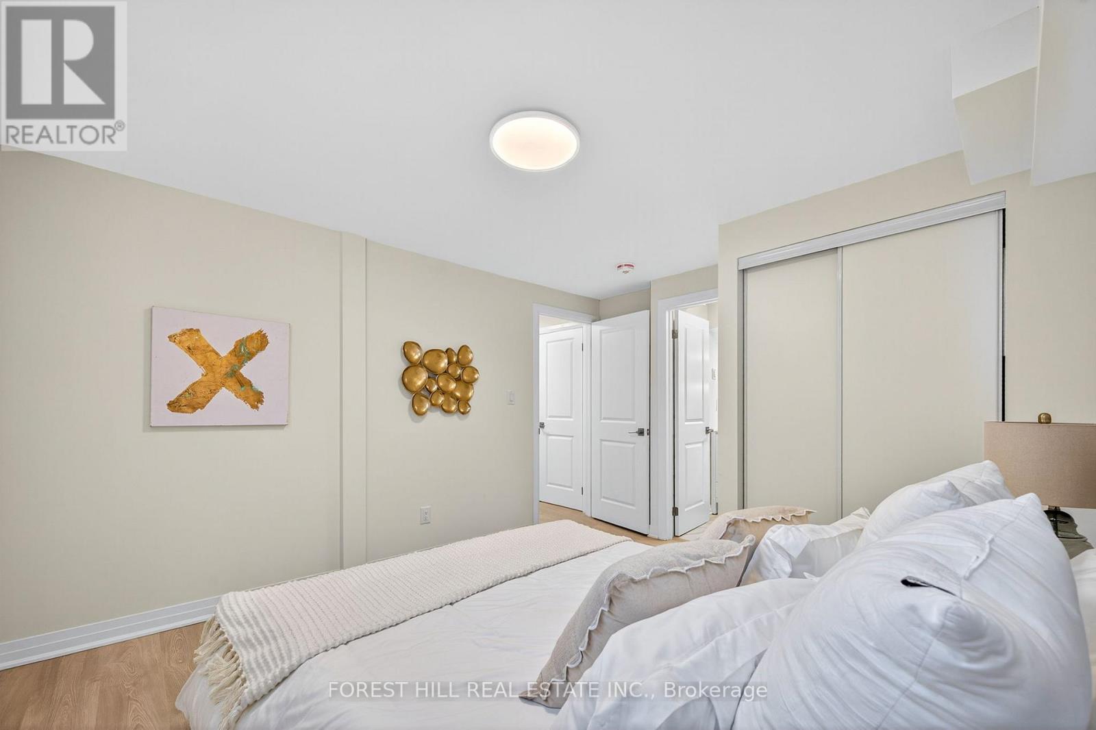 R - 8 Boylen Street, Toronto, Ontario  M9N 2W3 - Photo 22 - W12541058