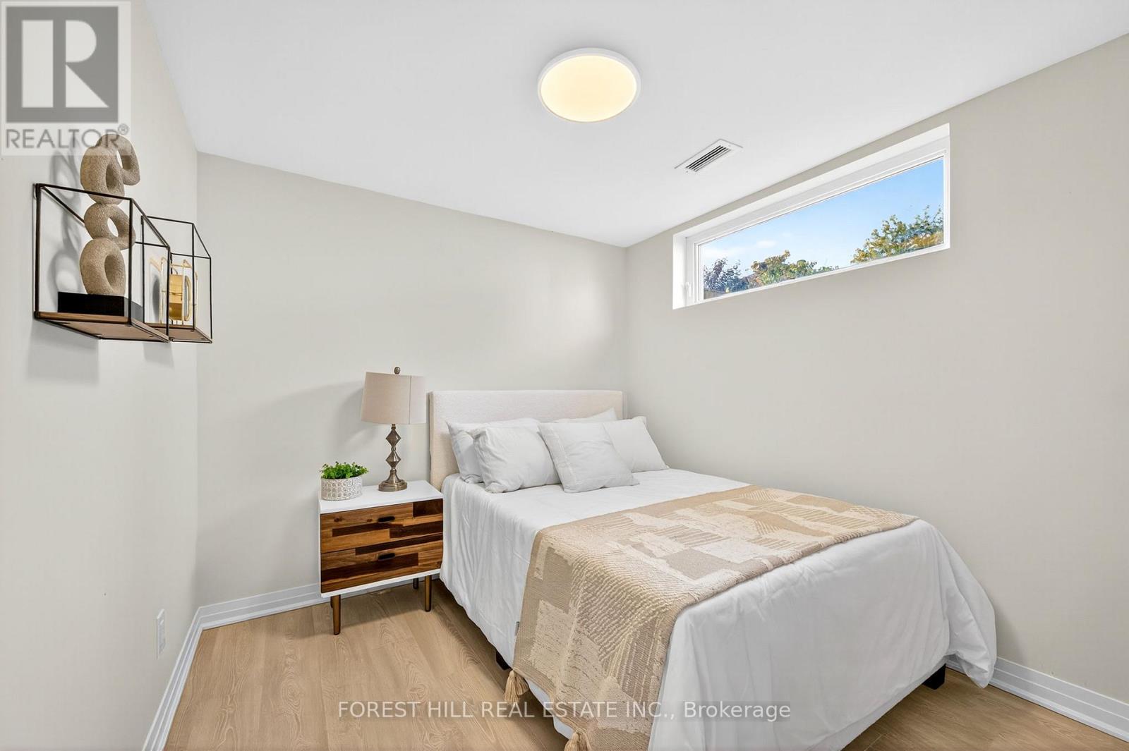 R - 8 Boylen Street, Toronto, Ontario  M9N 2W3 - Photo 25 - W12541058