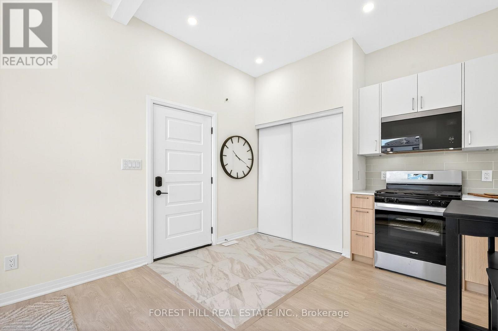 R - 8 Boylen Street, Toronto, Ontario  M9N 2W3 - Photo 33 - W12541058