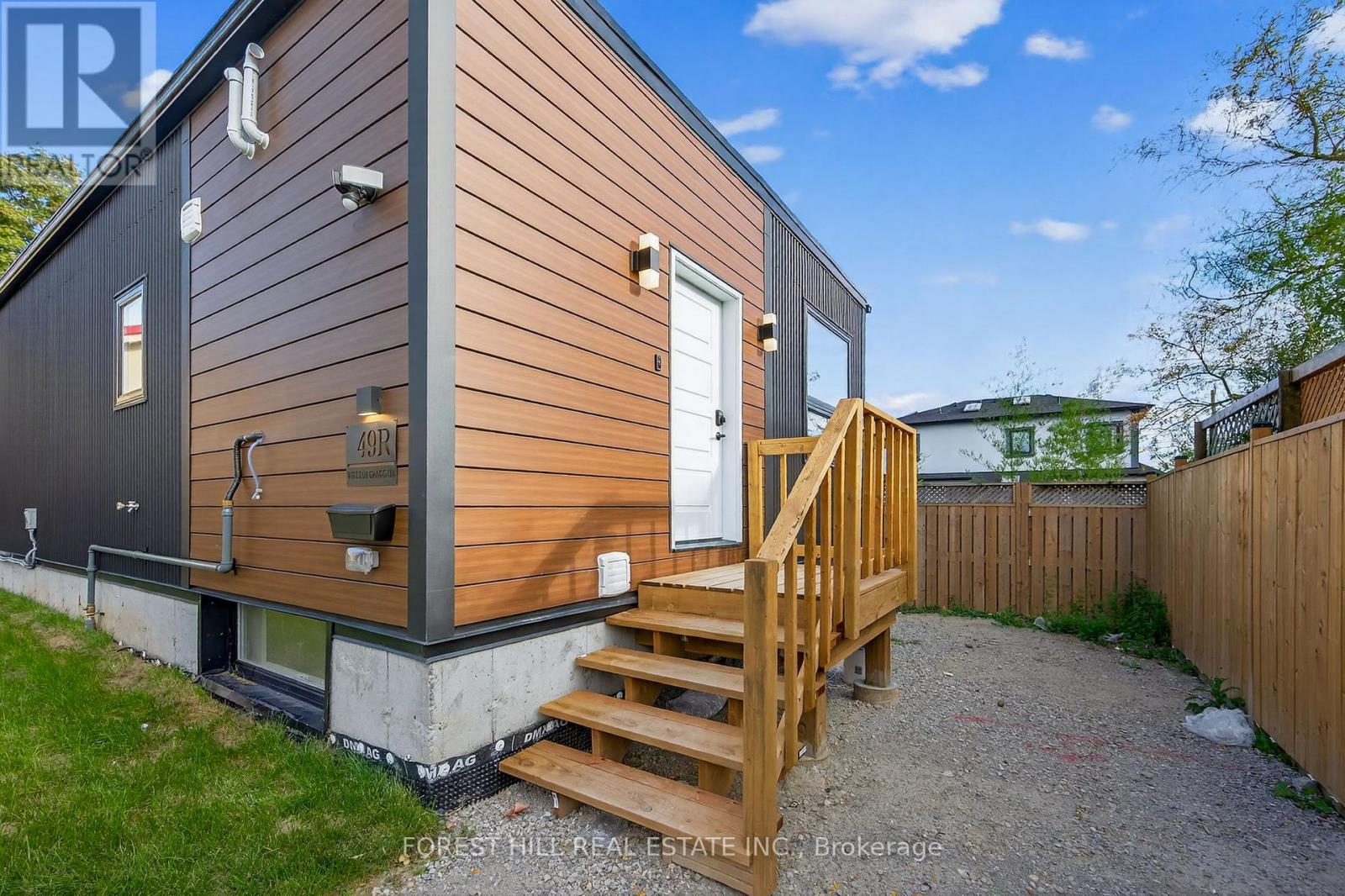 R - 8 Boylen Street, Toronto, Ontario  M9N 2W3 - Photo 35 - W12541058