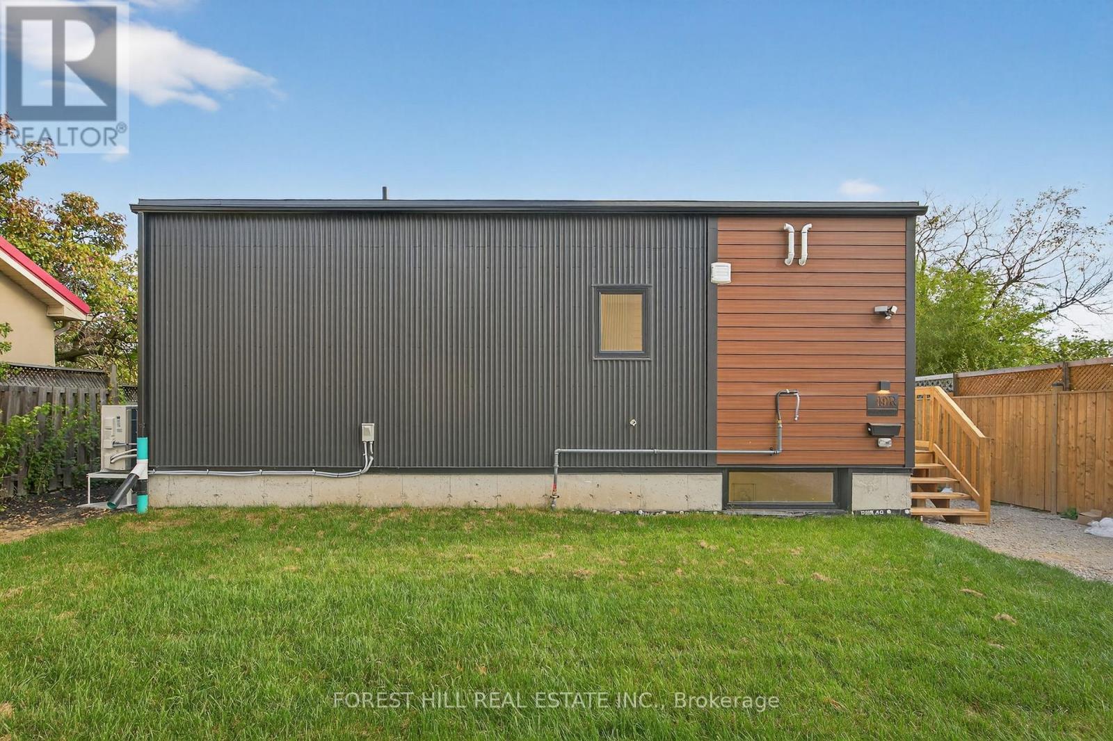 R - 8 Boylen Street, Toronto, Ontario  M9N 2W3 - Photo 37 - W12541058