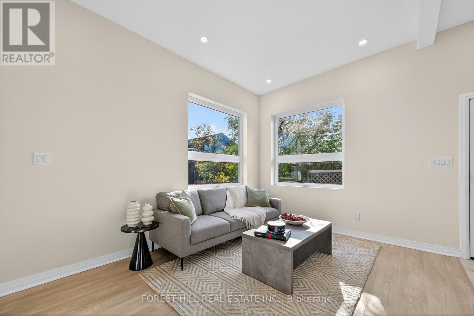 R - 8 Boylen Street, Toronto, Ontario  M9N 2W3 - Photo 4 - W12541058