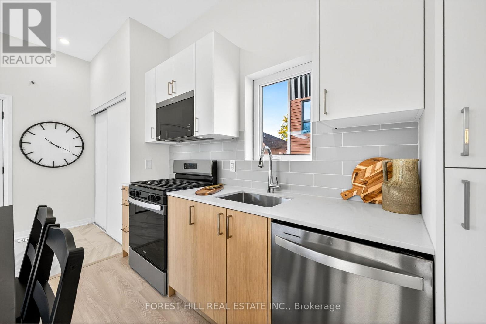 R - 8 Boylen Street, Toronto, Ontario  M9N 2W3 - Photo 9 - W12541058