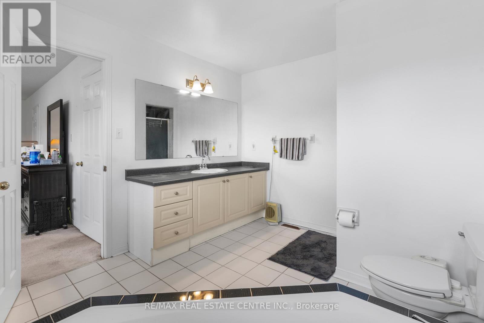 6672 Lisgar Drive, Mississauga, Ontario  L5N 6V9 - Photo 27 - W12541060