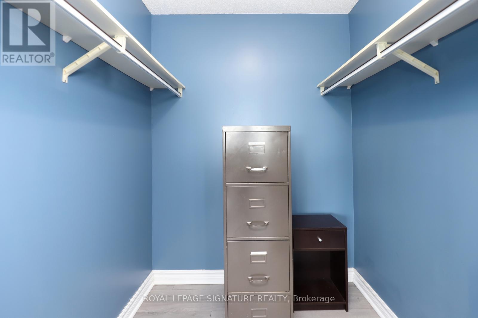 708 - 350 Webb Drive, Mississauga, Ontario  L5B 3W4 - Photo 13 - W12541070