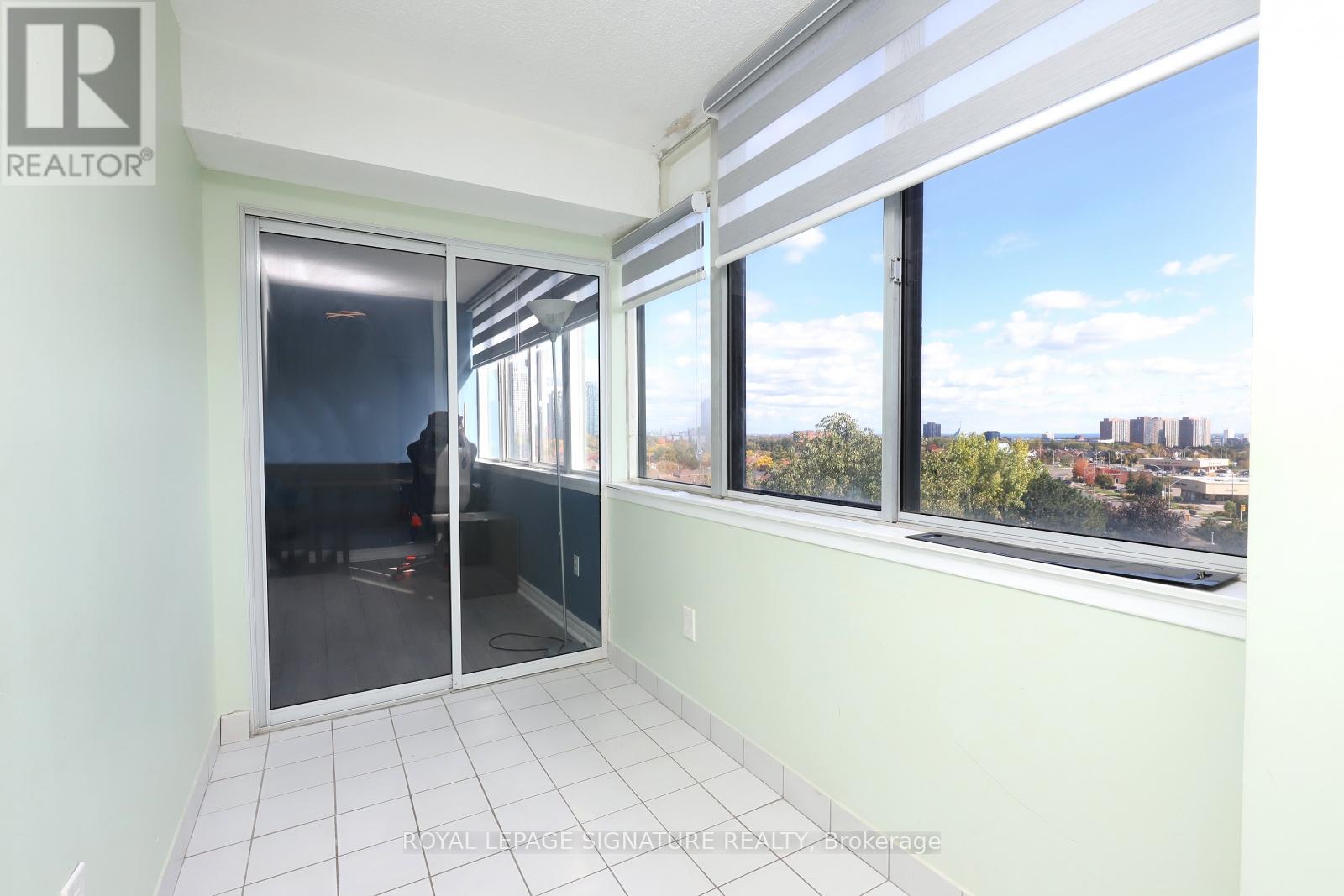 708 - 350 Webb Drive, Mississauga, Ontario  L5B 3W4 - Photo 20 - W12541070