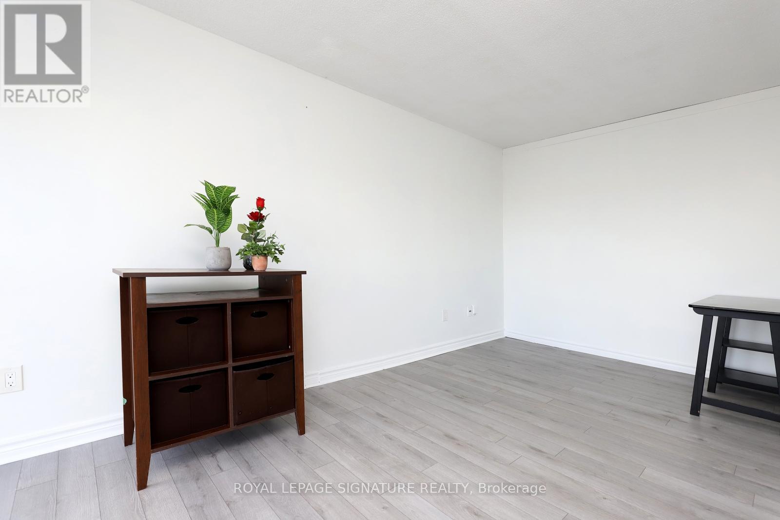 708 - 350 Webb Drive, Mississauga, Ontario  L5B 3W4 - Photo 24 - W12541070