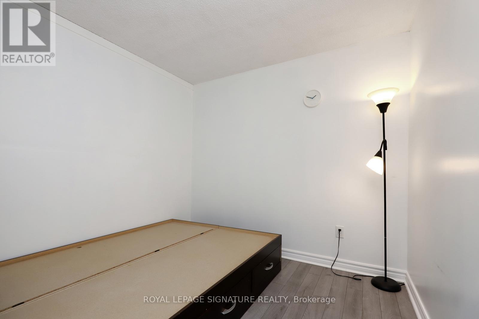 708 - 350 Webb Drive, Mississauga, Ontario  L5B 3W4 - Photo 28 - W12541070