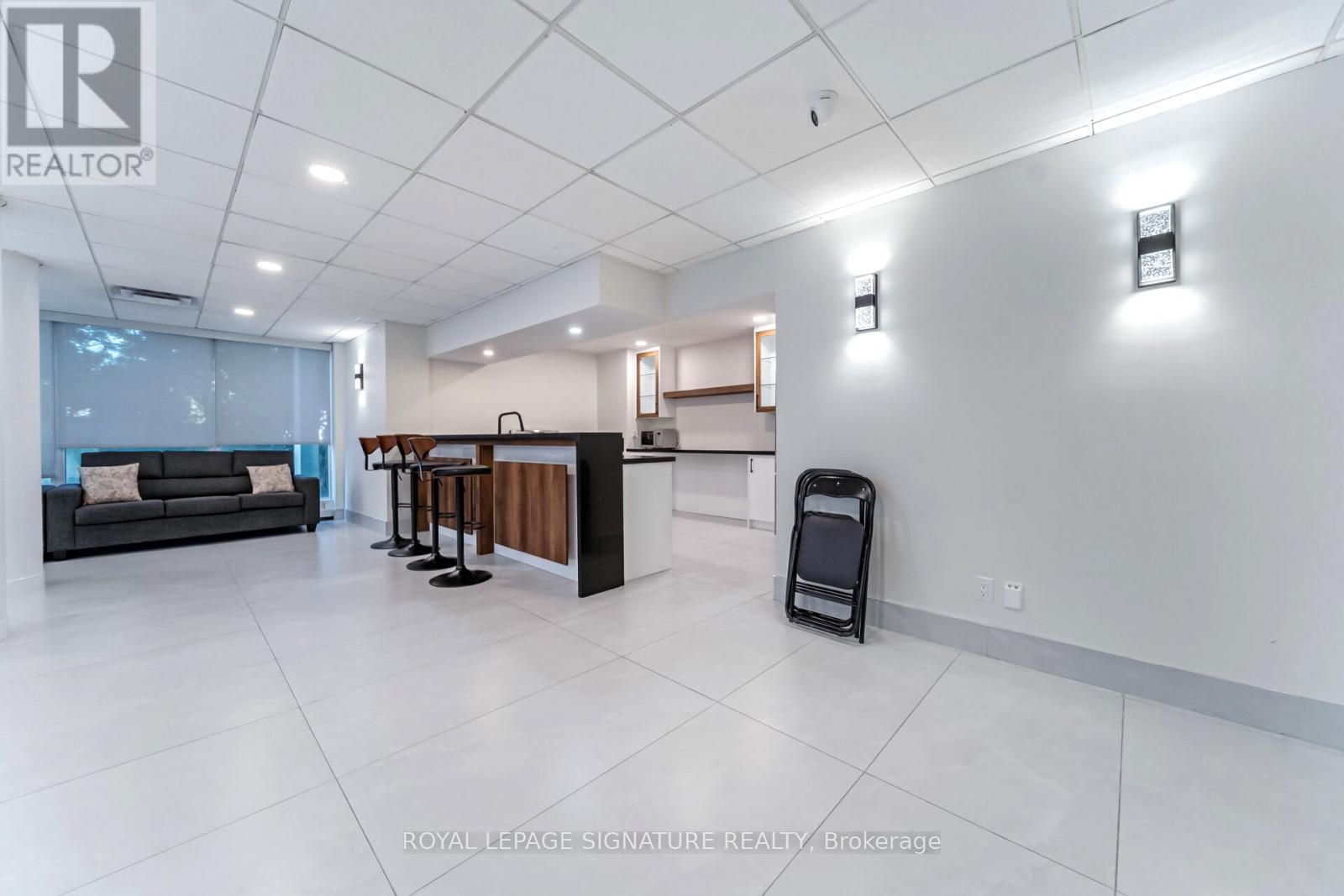 708 - 350 Webb Drive, Mississauga, Ontario  L5B 3W4 - Photo 38 - W12541070