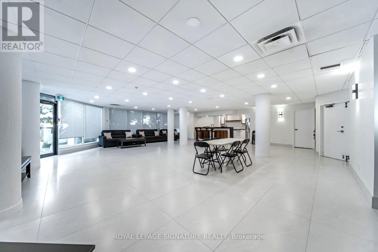 708 - 350 Webb Drive, Mississauga, Ontario  L5B 3W4 - Photo 39 - W12541070