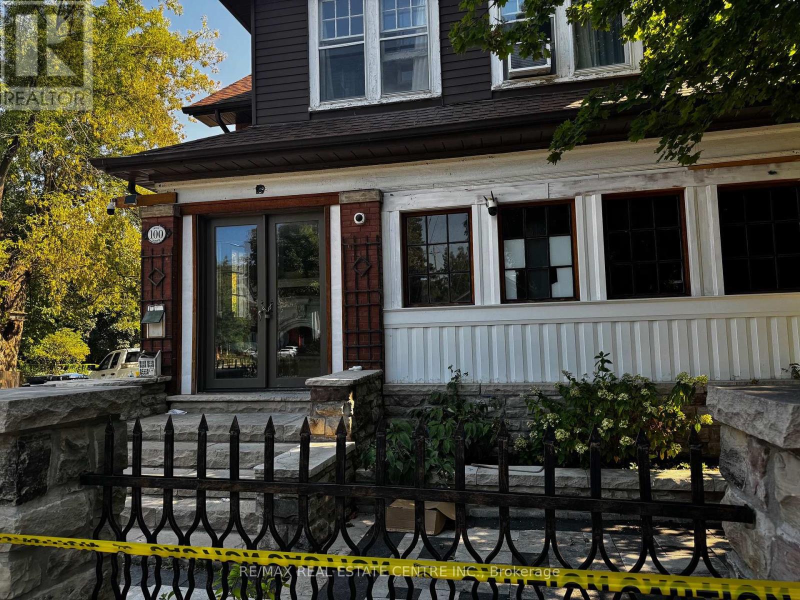 100 Mill Street N, Brampton, Ontario  L6X 1T6 - Photo 2 - W12541110