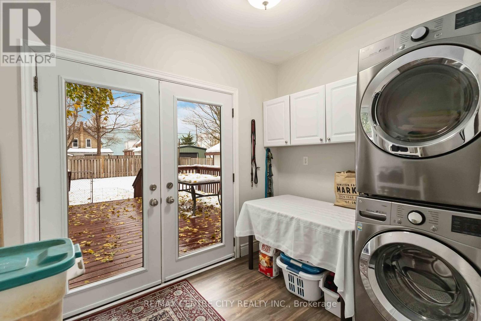 Photo 19 of 47 for 74 Doulton Street