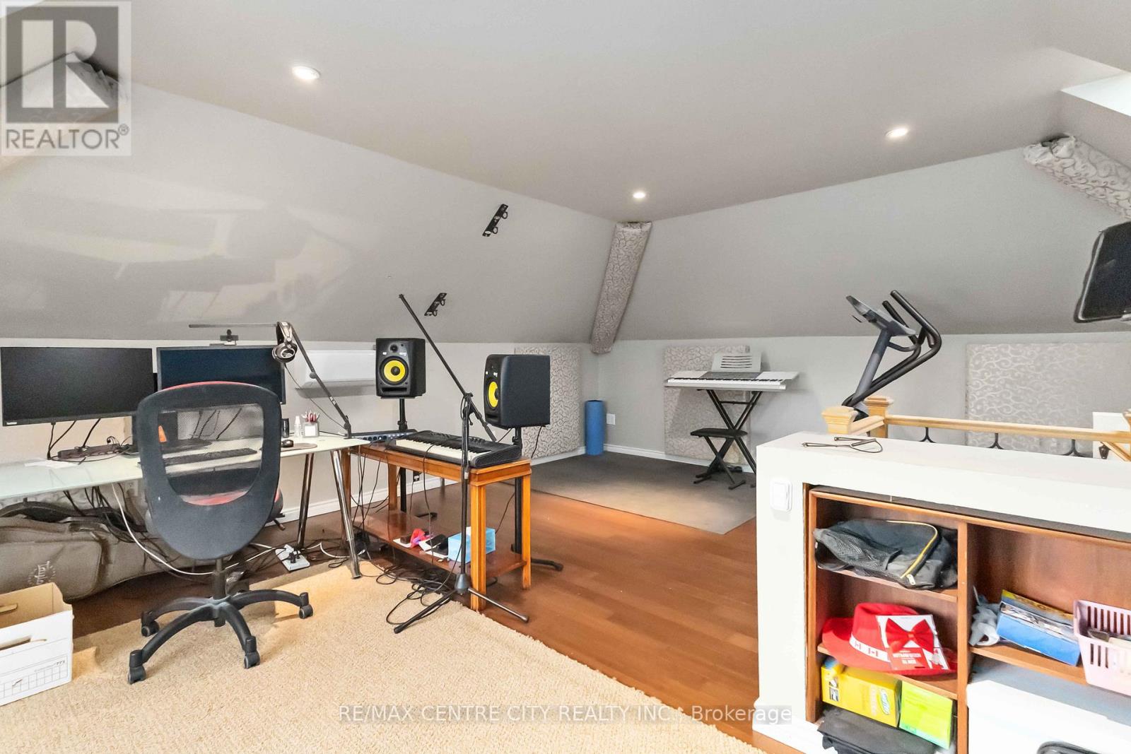 Photo 28 of 47 for 74 Doulton Street