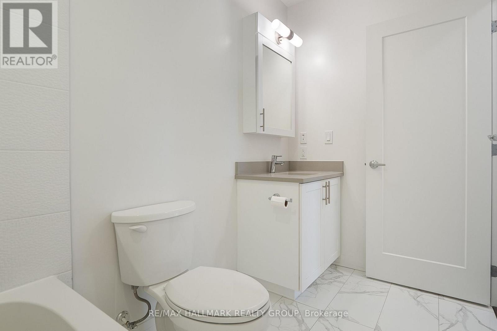 2406 - 805 Carling Avenue, Ottawa, Ontario  K1S 5W9 - Photo 17 - X12425743