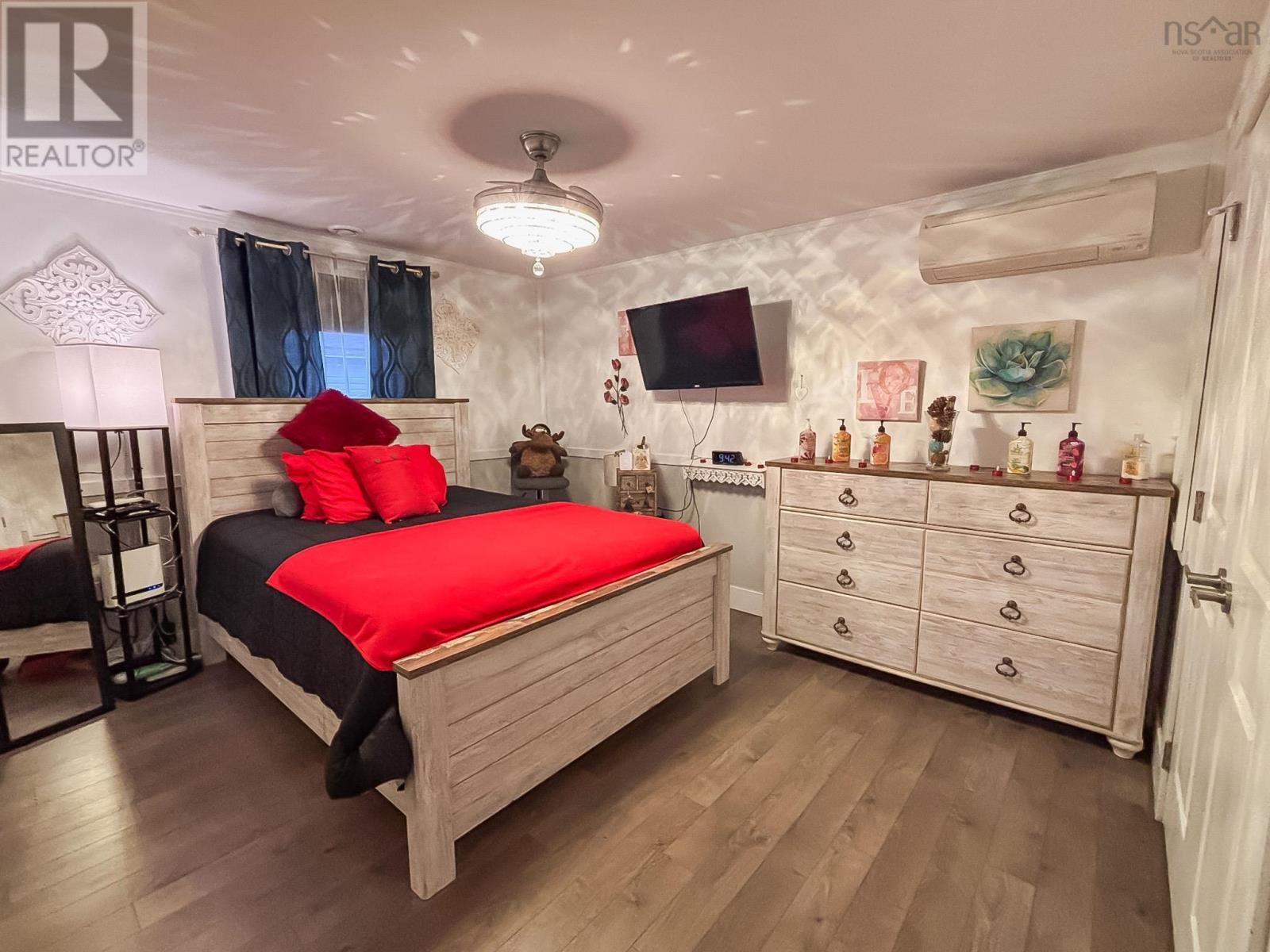 116 Sherbrooke Avenue, Bridgewater, Nova Scotia  B4V 4G1 - Photo 13 - 202527145