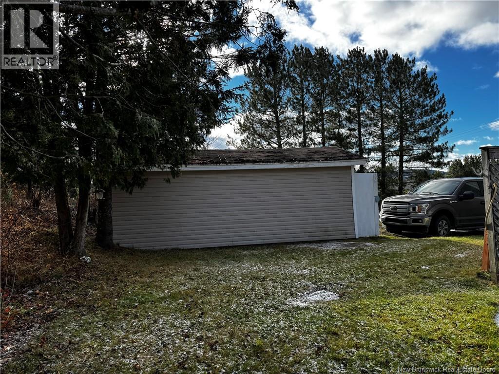 42-44 Marmen Avenue, Edmundston, New Brunswick  E3V 2H2 - Photo 6 - NB130107