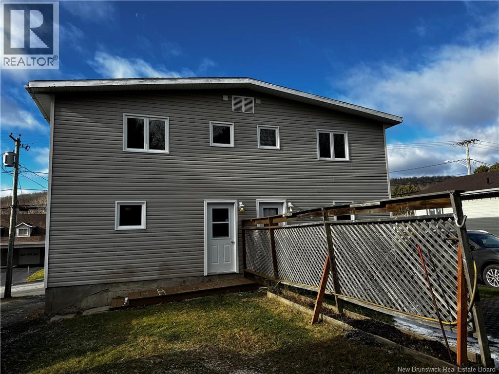 42-44 Marmen Avenue, Edmundston, New Brunswick  E3V 2H2 - Photo 3 - NB130107