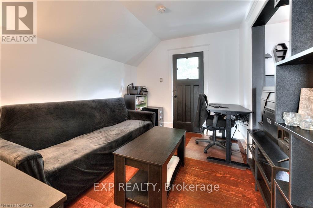 50 Walnut Street, Kitchener, Ontario  N2G 1P6 - Photo 27 - X12541042