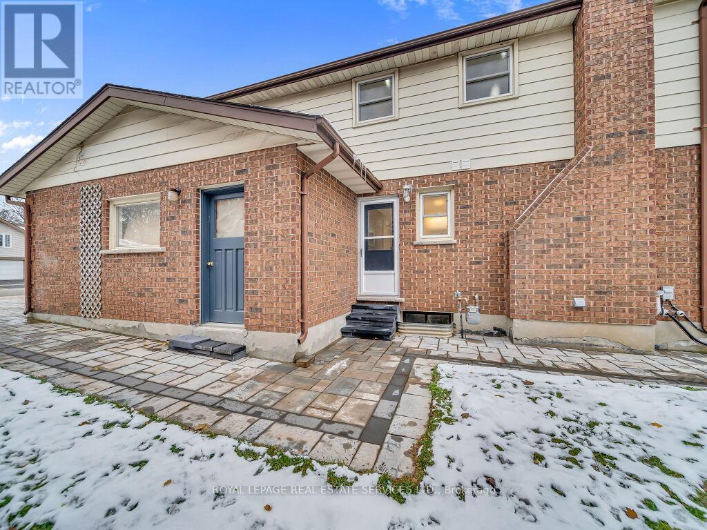 305 Ironwood Road, Guelph, Ontario  N1G 3G2 - Photo 45 - X12541064