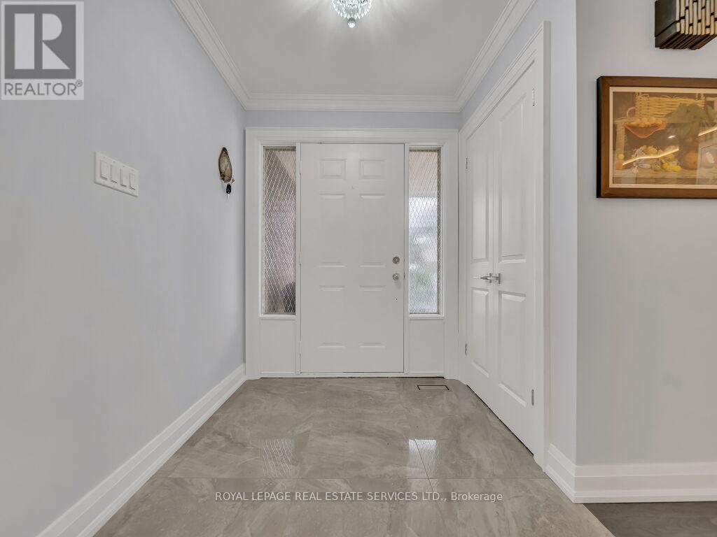 305 Ironwood Road, Guelph, Ontario  N1G 3G2 - Photo 6 - X12541064