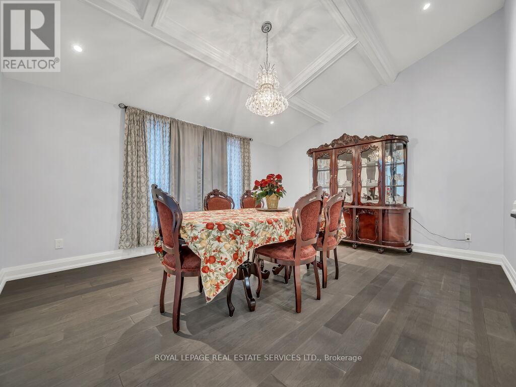 305 Ironwood Road, Guelph, Ontario  N1G 3G2 - Photo 8 - X12541064