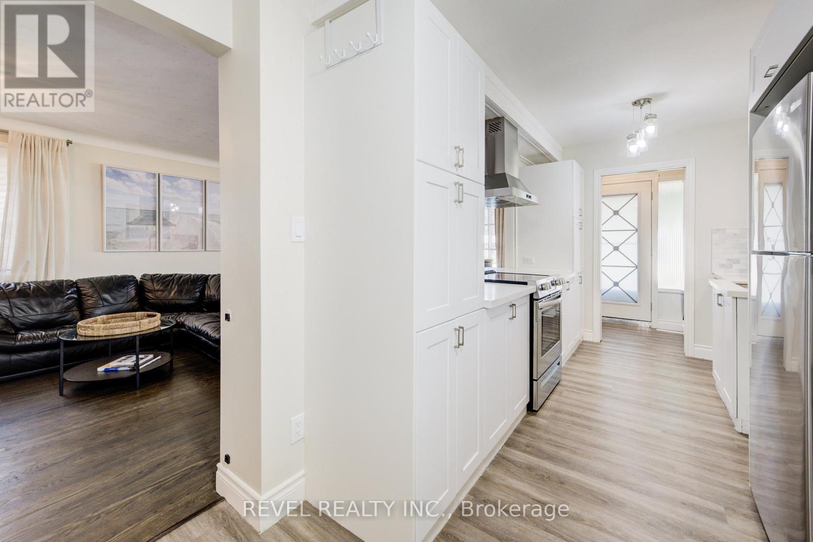 4 Jill Court, St. Catharines, Ontario  L2S 1A6 - Photo 11 - X12541086