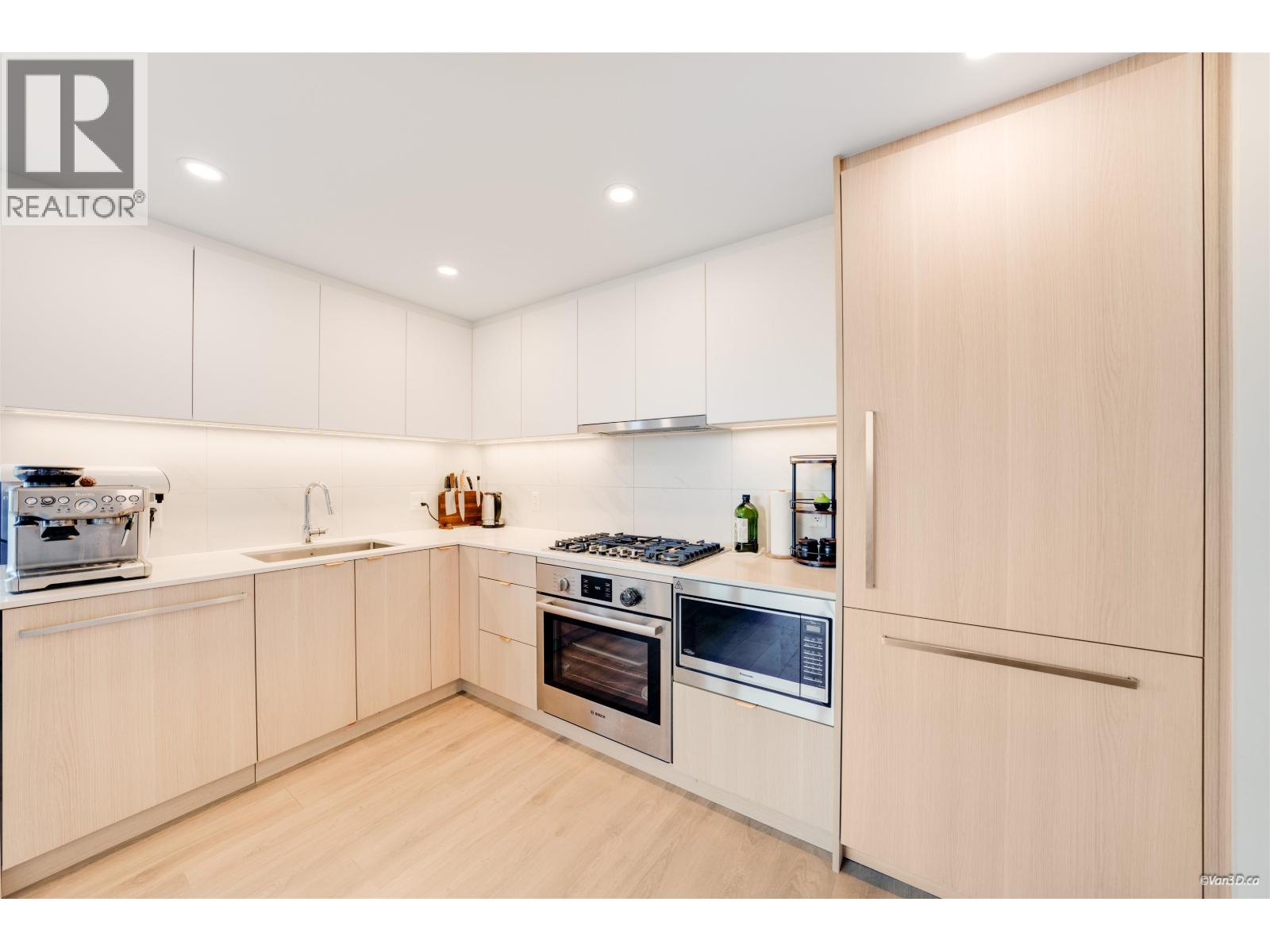 807 318 Alderson Avenue, Coquitlam, British Columbia  V3K 0J1 - Photo 21 - R3067028