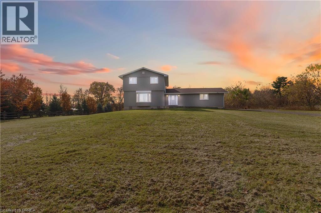 8 War Road, Brantford, Ontario  N3T 5L6 - Photo 1 - 40788048