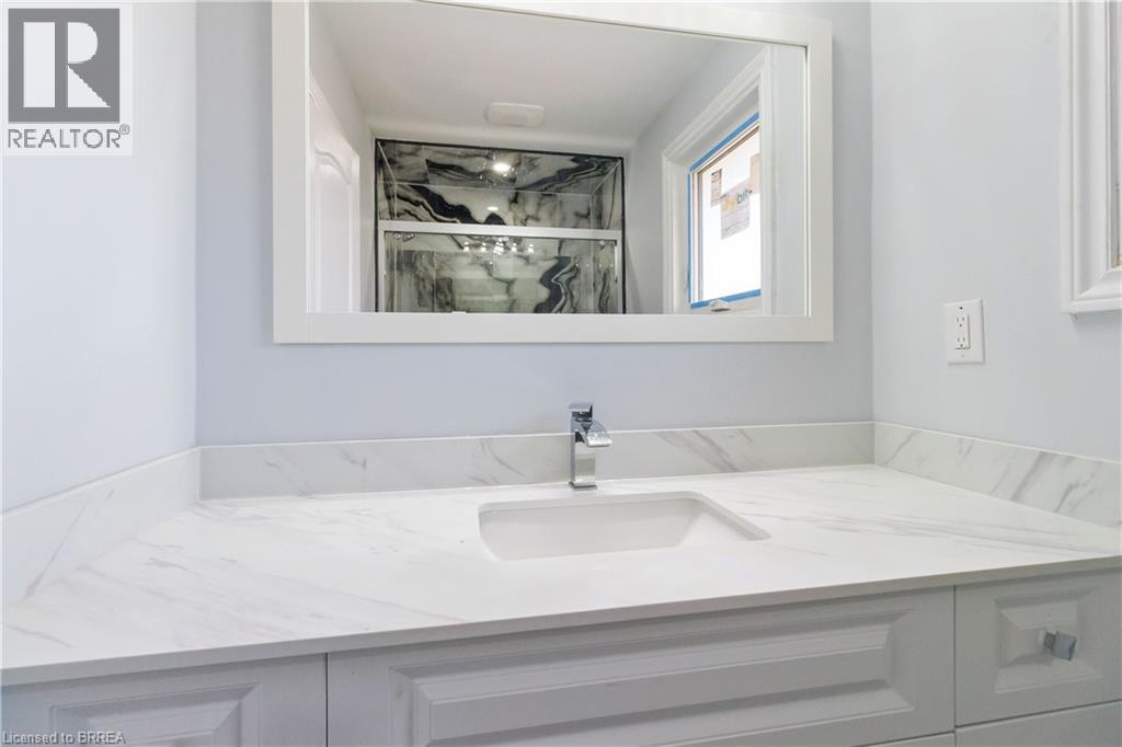 8 War Road, Brantford, Ontario  N3T 5L6 - Photo 37 - 40788048