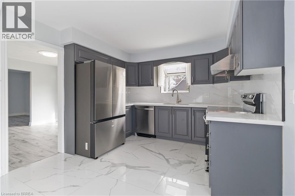 8 War Road, Brantford, Ontario  N3T 5L6 - Photo 9 - 40788048