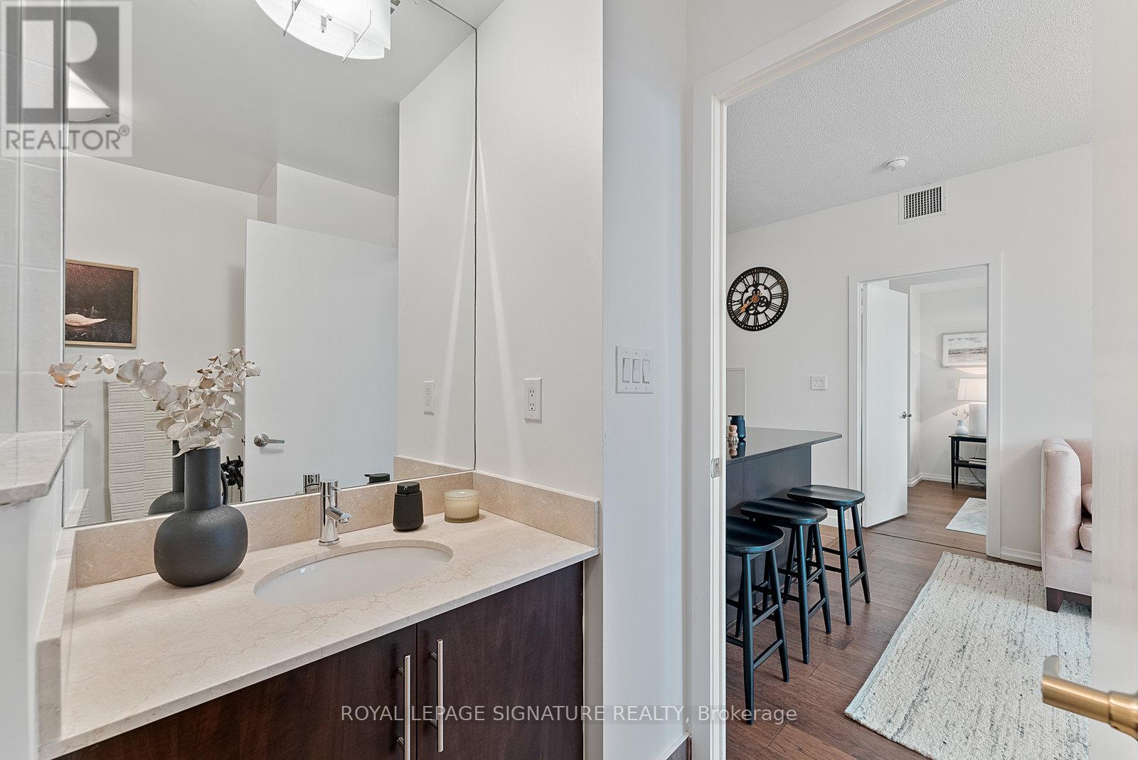 4301 - 65 Bremner Boulevard, Toronto, Ontario M5J 0A7 - Photo 21 - C12541186