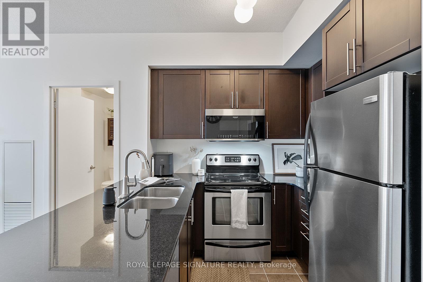4301 - 65 Bremner Boulevard, Toronto, Ontario M5J 0A7 - Photo 6 - C12541186