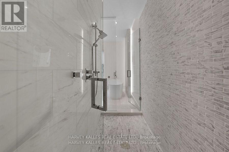 1717b Bathurst Street, Toronto, Ontario  M5P 3K4 - Photo 18 - C12541222