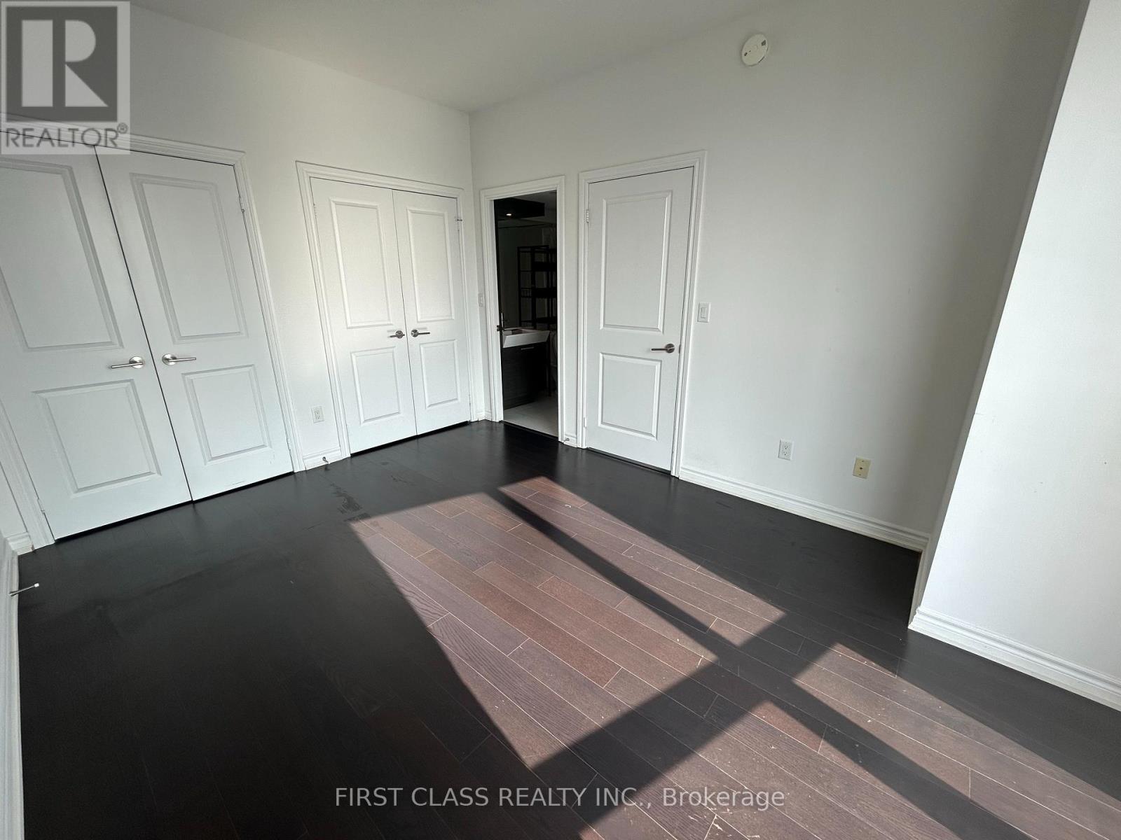 5714 - 386 Yonge Street, Toronto, Ontario  M5B 0A5 - Photo 7 - C12541286