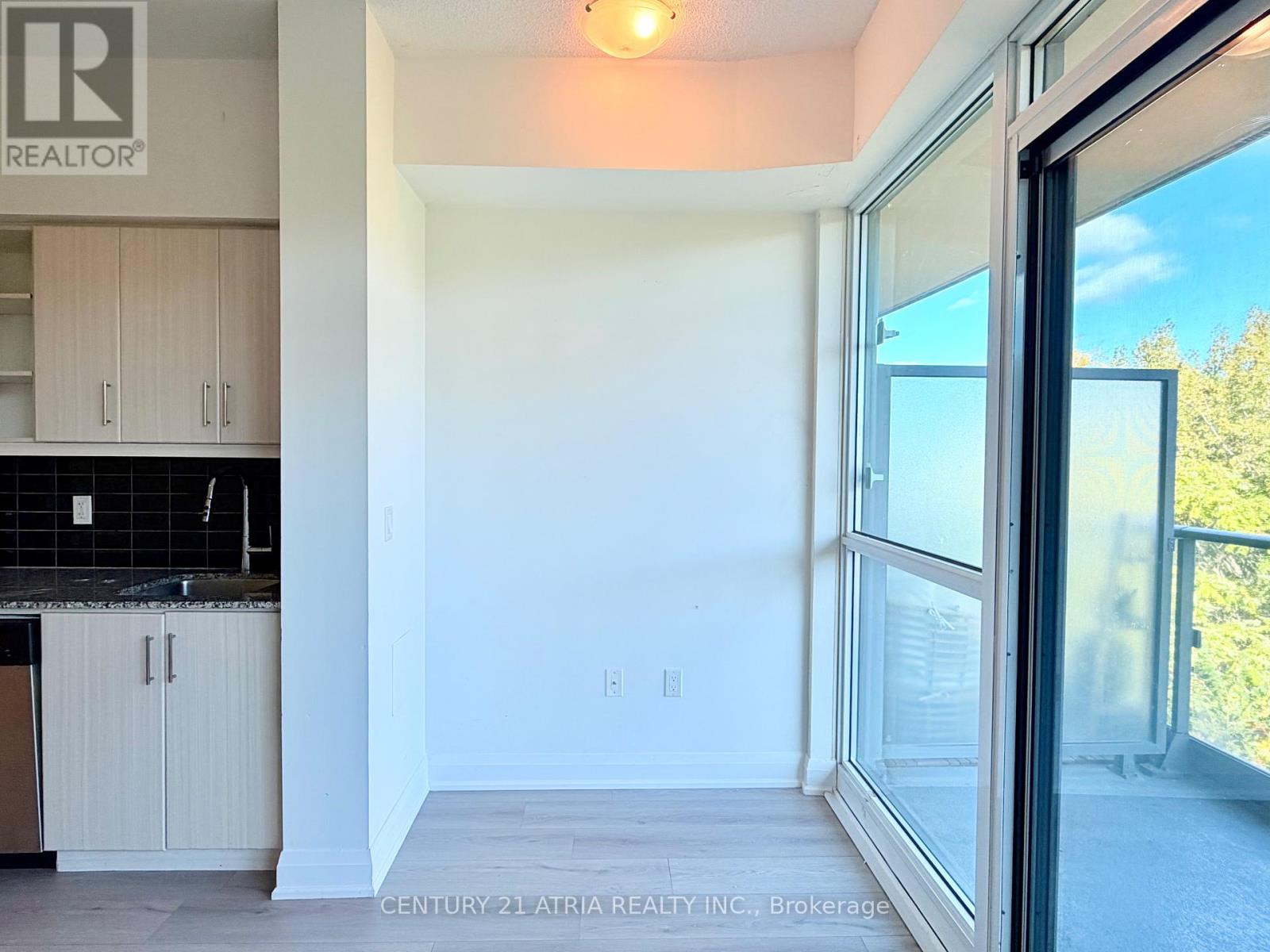 201 - 160 Vanderhoof Avenue, Toronto, Ontario  M4G 0B7 - Photo 10 - C12541290