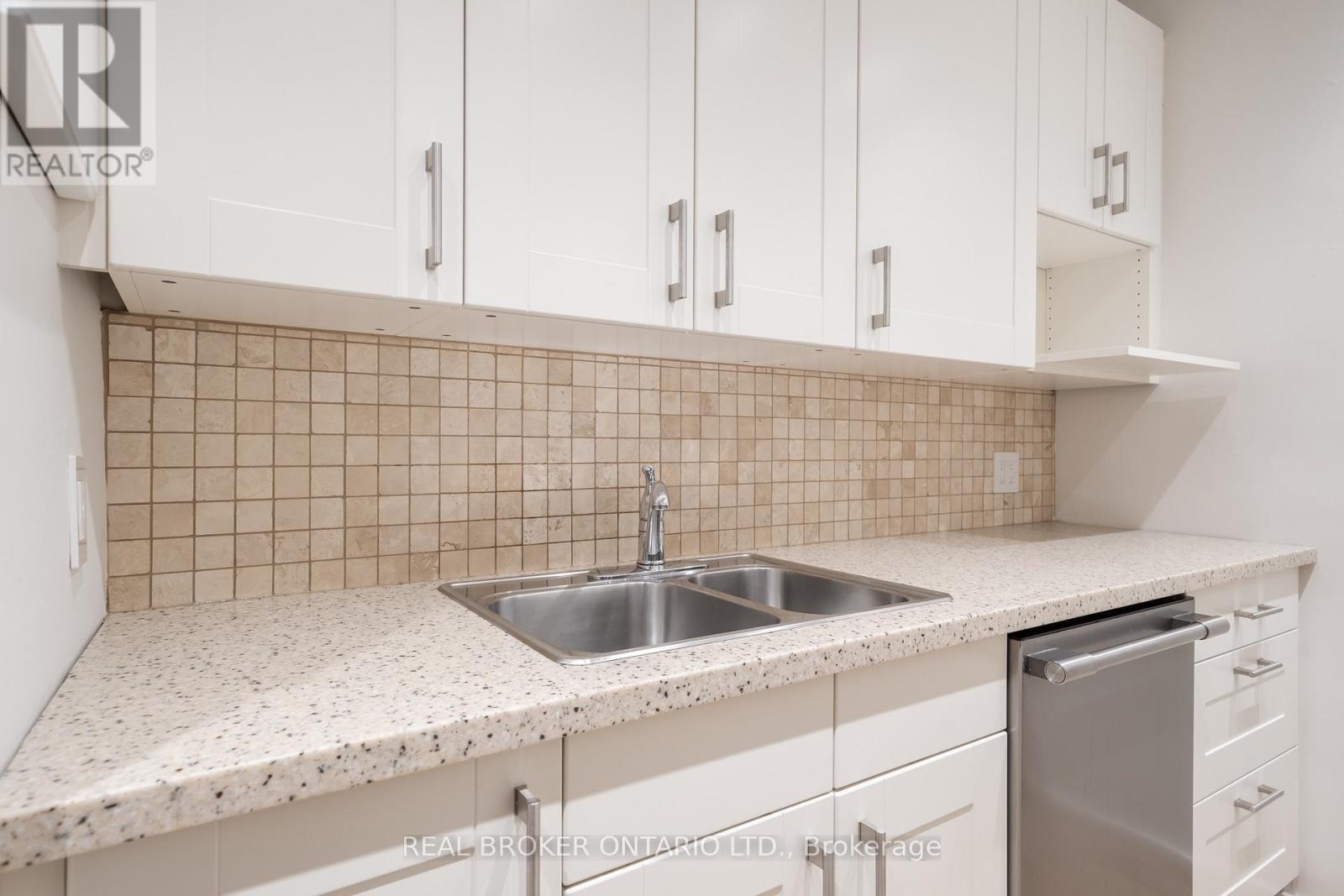 308 - 480 Oriole Parkway, Toronto, Ontario  M5P 2H8 - Photo 11 - C12541302