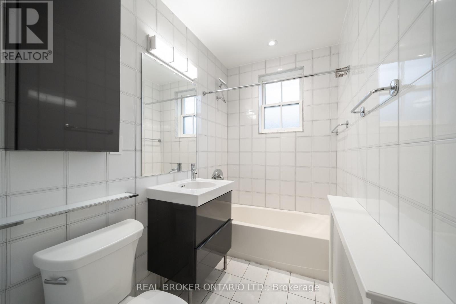 308 - 480 Oriole Parkway, Toronto, Ontario  M5P 2H8 - Photo 16 - C12541302