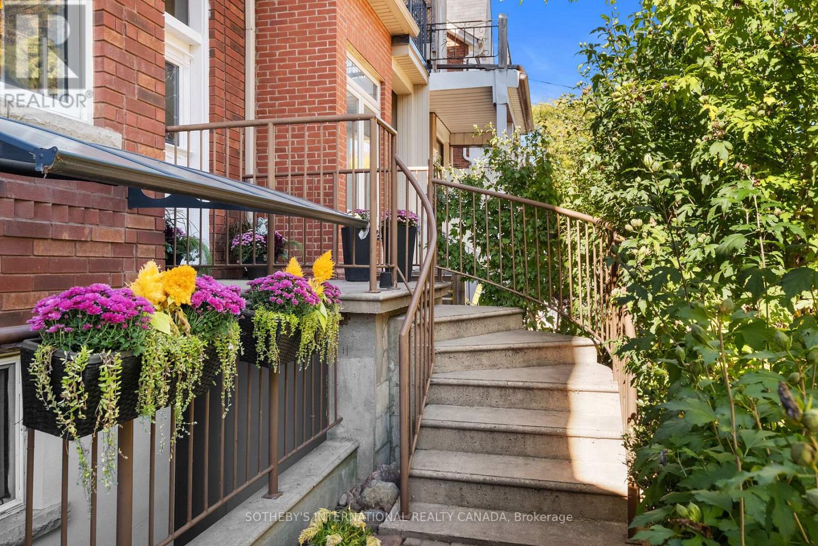 114 Margueretta Street, Toronto, Ontario  M6H 3S3 - Photo 3 - C12541368