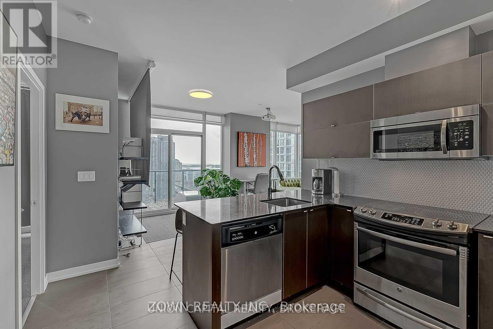 Ph09 - 170 Fort York Boulevard, Toronto, Ontario  M5V 0E6 - Photo 11 - C12541412