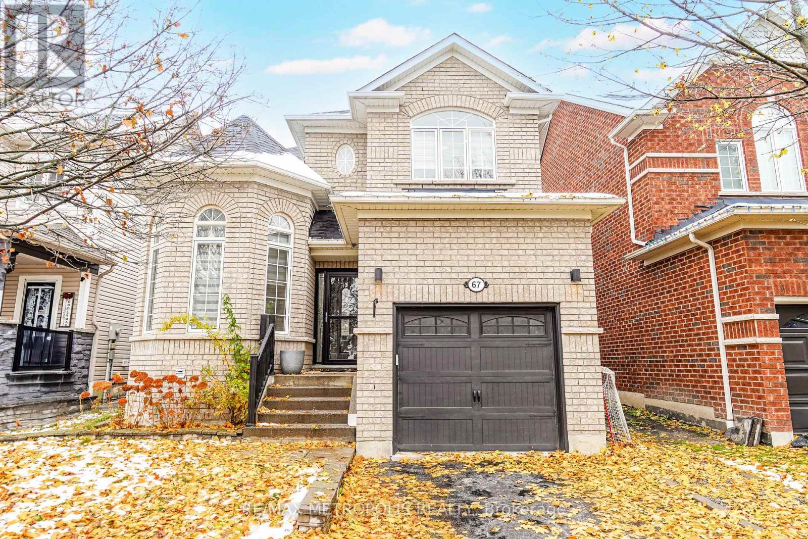 67 KENILWORTH CRESCENT, Whitby, Ontario