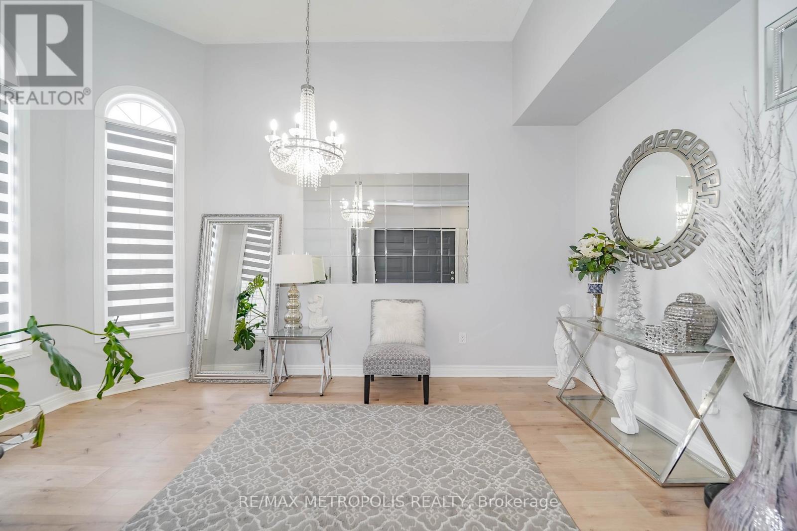 67 Kenilworth Crescent, Whitby, Ontario  L1M 2M7 - Photo 11 - E12541224