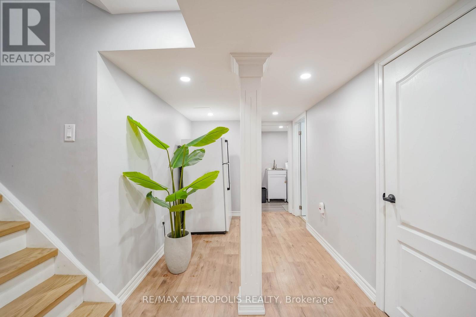 67 Kenilworth Crescent, Whitby, Ontario  L1M 2M7 - Photo 22 - E12541224