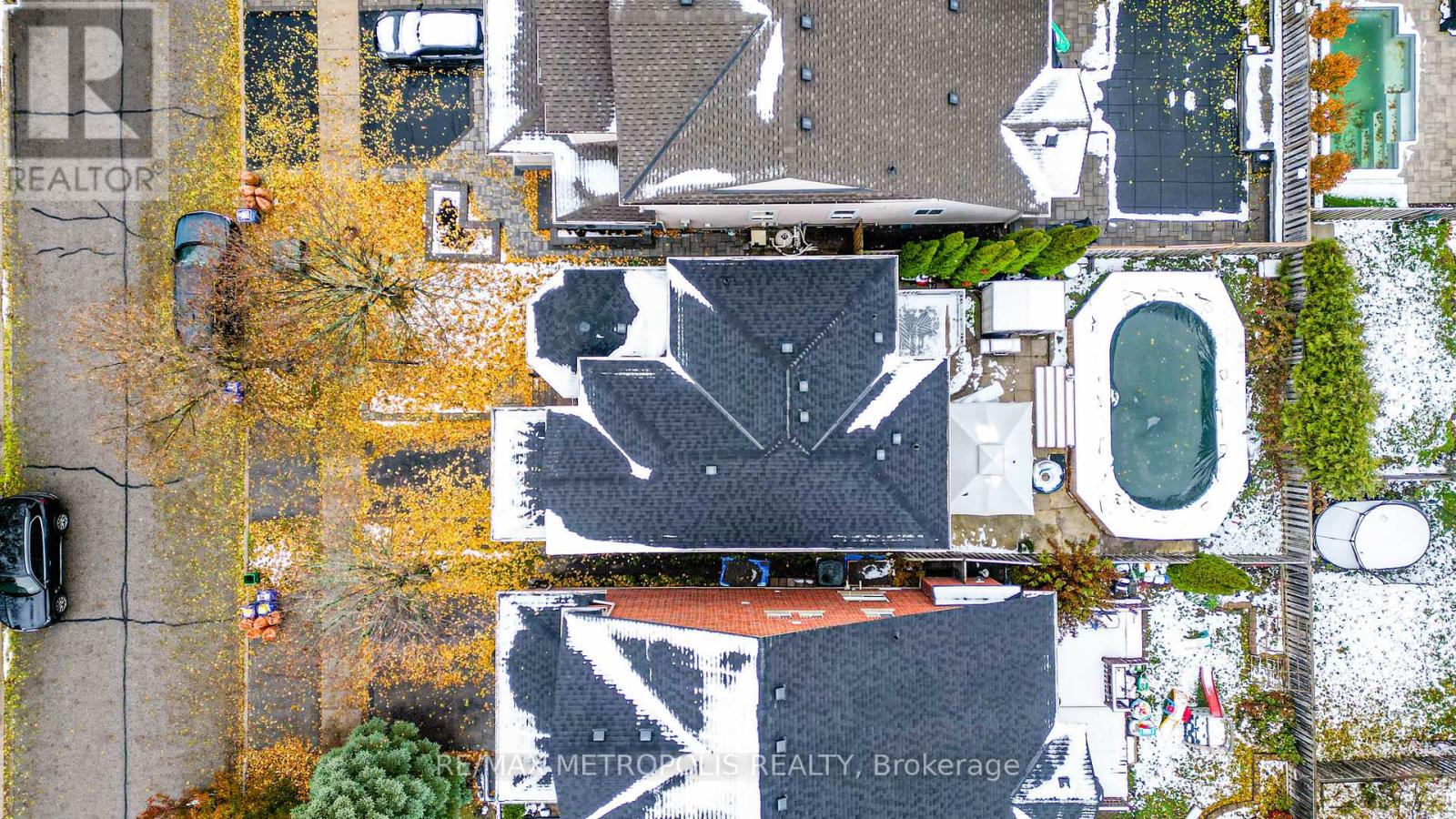 67 Kenilworth Crescent, Whitby, Ontario  L1M 2M7 - Photo 3 - E12541224