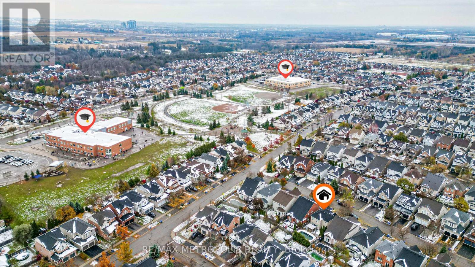 67 Kenilworth Crescent, Whitby, Ontario  L1M 2M7 - Photo 6 - E12541224