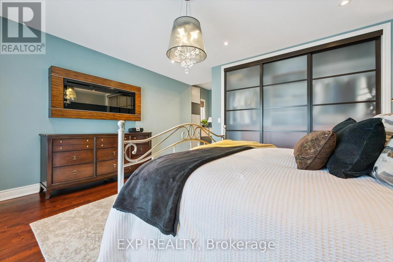 108 Barker Avenue, Toronto, Ontario  M4C 2N9 - Photo 26 - E12541402