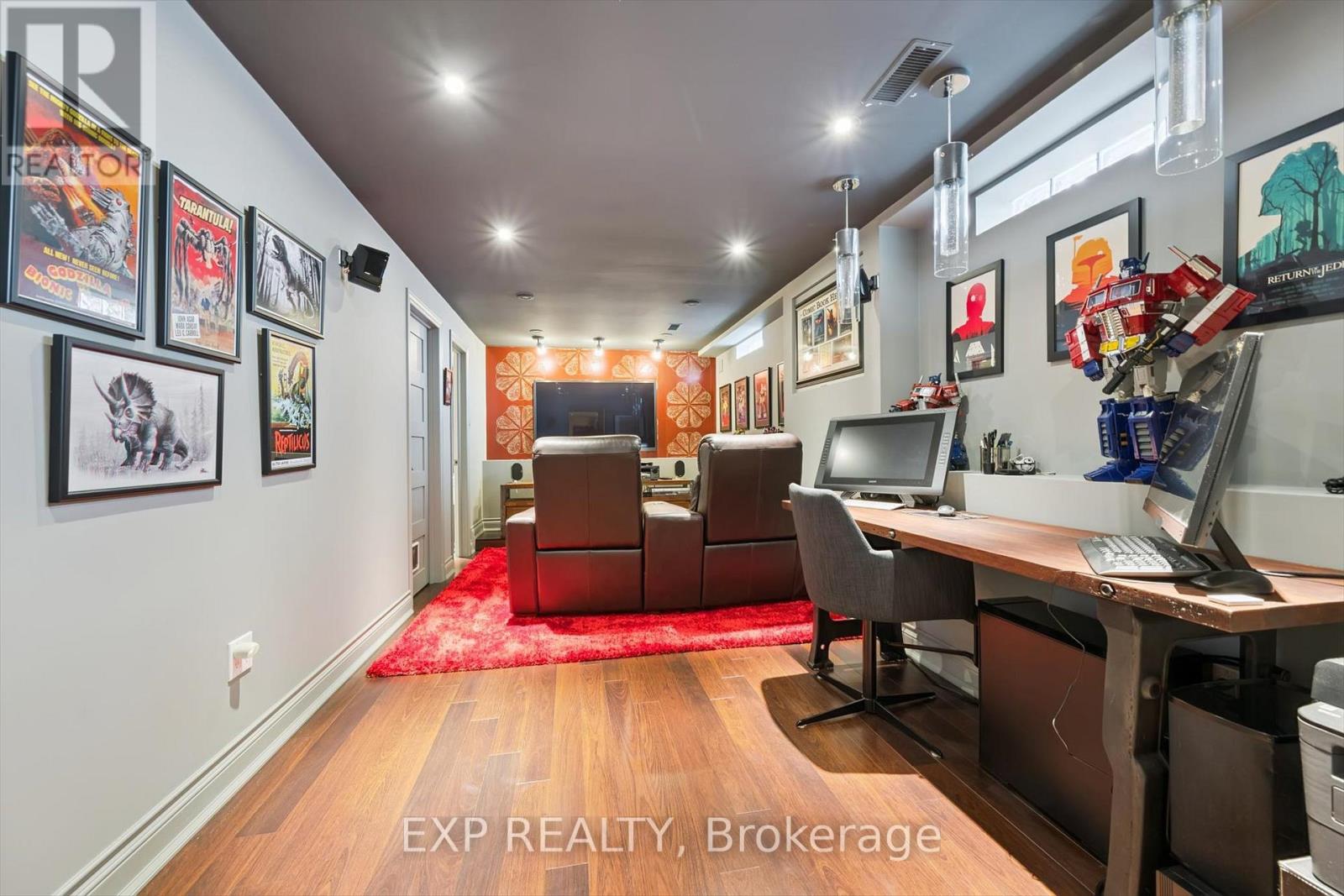 108 Barker Avenue, Toronto, Ontario  M4C 2N9 - Photo 35 - E12541402